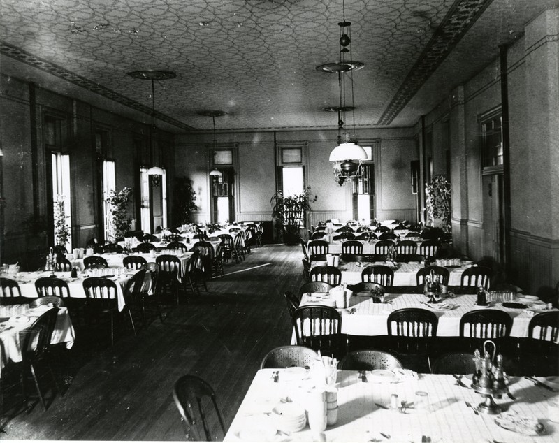 Bowman Hall dining room