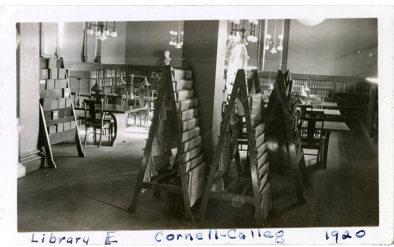 Library E, Cornell-Colleg [sic], 1920